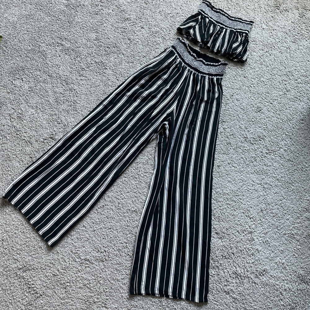 Keliki 2 Pc Jumpsuit Set Black & White Stripe Strapless Top (M) & Harem Pant (S)